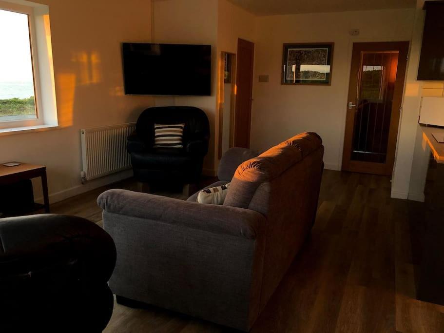 Coastal Bungalow, Sleeps 5 And Ideal For Walkers Amlwch Eksteriør bilde